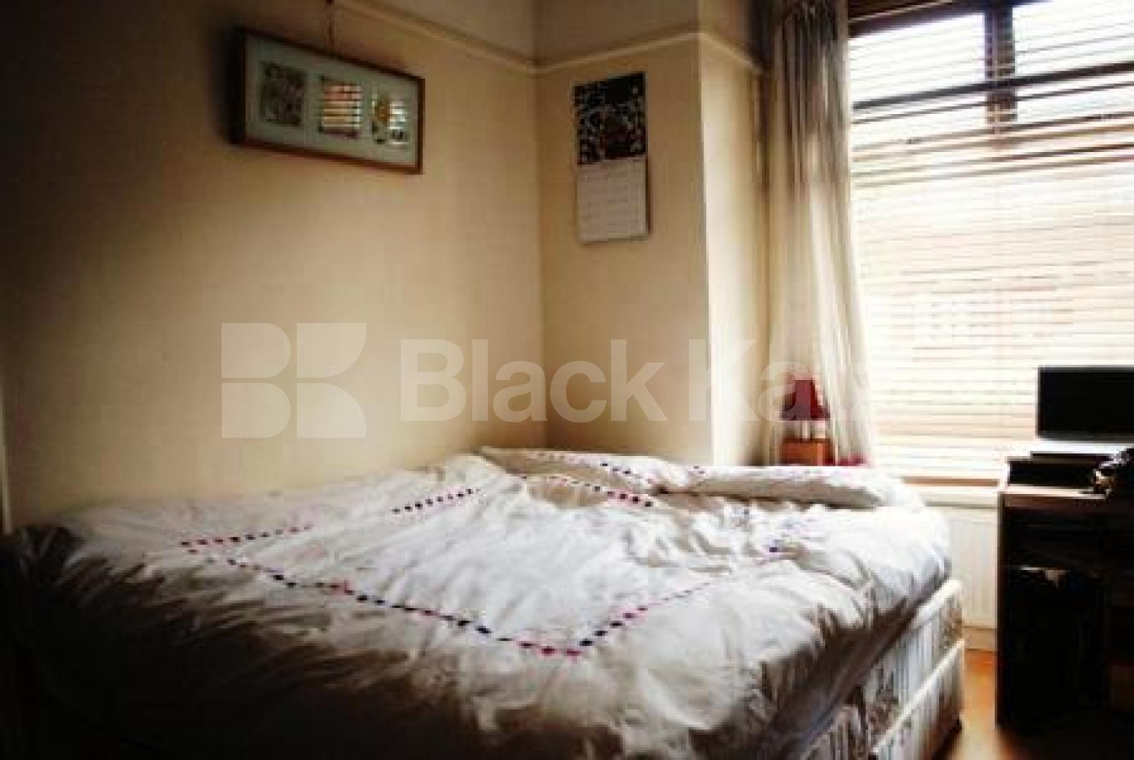 			Whole house!, 4 Bedroom, 1 bath, 1 reception Maisonette			 Farrant Avenue, WOOD GREEN